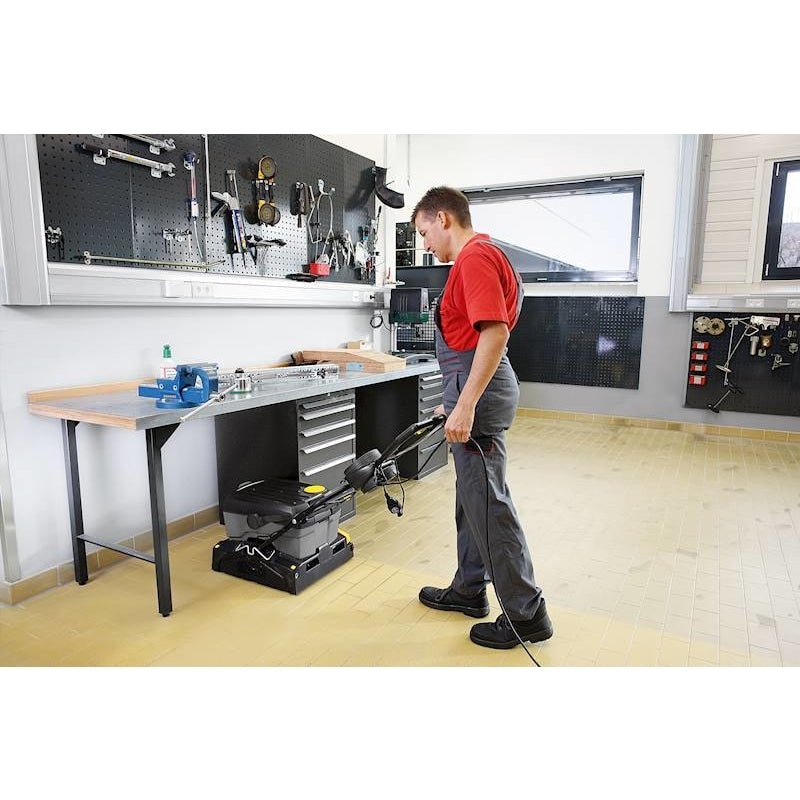 Karcher Drier BR 40/10 C Adv Floor Scrubber image 1